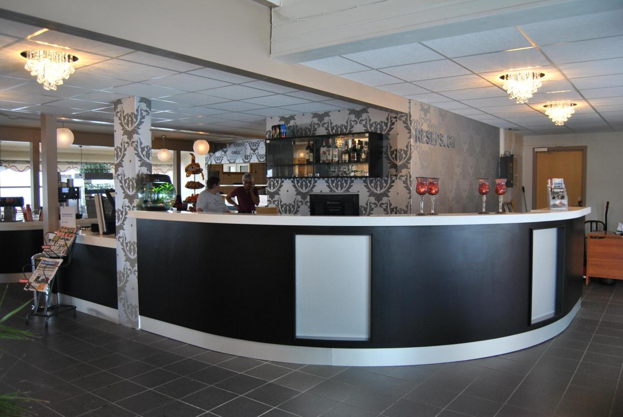 Skanland Tjeldsundbrua Hotel מראה חיצוני תמונה